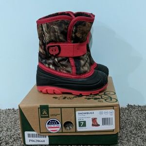 Toddler Kamik Camo and Red snowboots